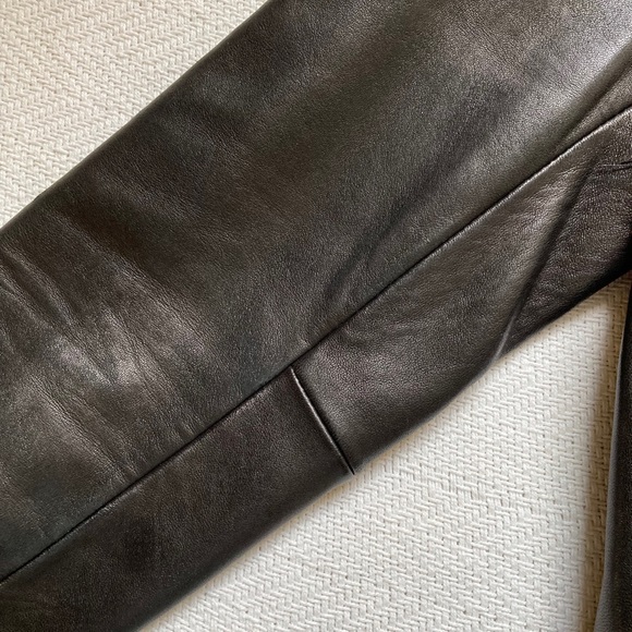 Nordstrom Classiques Entier women’s like new black leather jacket, size 4 - Picture 6 of 10